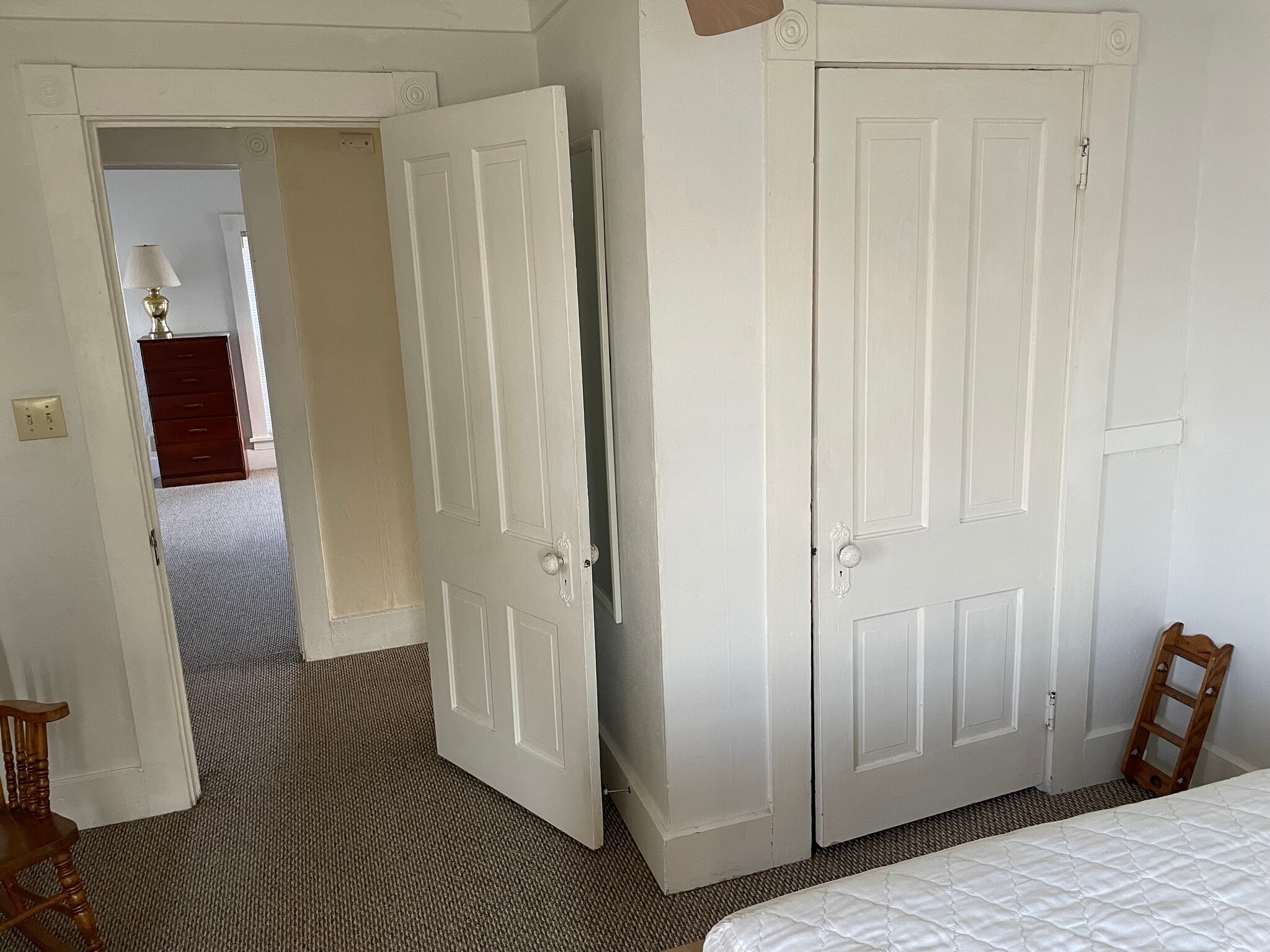 Building Photo - 4128 River Dr