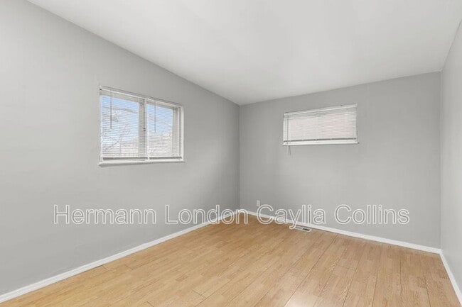 Building Photo - 9456 Calwood Dr