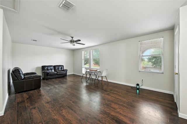 Building Photo - 12631 Vandelia St
