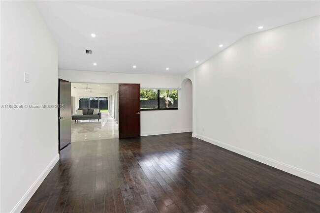Building Photo - 10240 SW 124th St