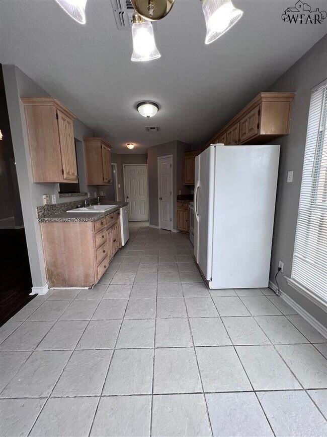 Building Photo - 5316 Pebblestone Dr