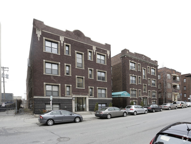 Building Photo - Lasalle Commons