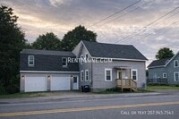 Building Photo - 492 Main St