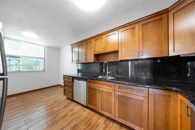 Building Photo - 2841 NE 163rd St