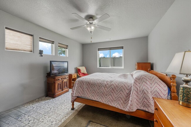 Building Photo - 3 bedroom home in Coeur dAlene