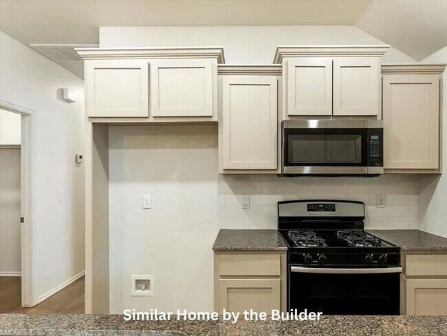 Building Photo - Brand-New Modern 2 Bed Home – Prime Location!