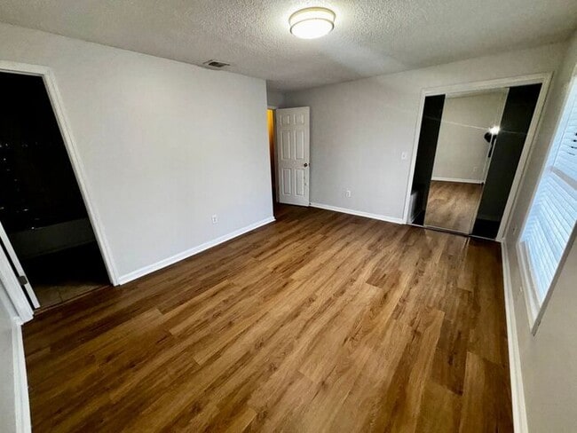 Building Photo - 7473 Belle River Ct