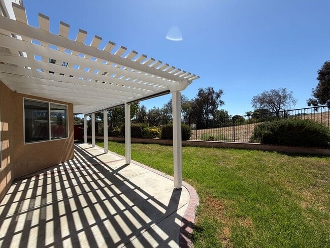 Building Photo - 41019 Promenade Chardonnay Hls