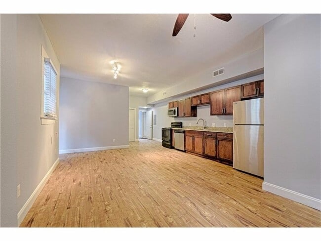 Building Photo - 4318 Junius St