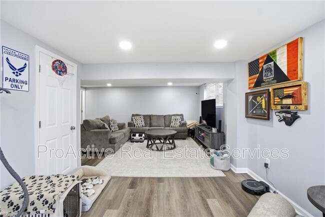 Building Photo - 4 Tillerson Dr