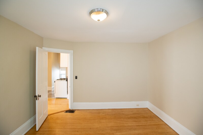 Building Photo - 2728 N Murray Ave