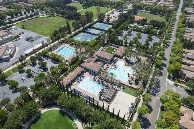 Building Photo - 78 Spanish Lace