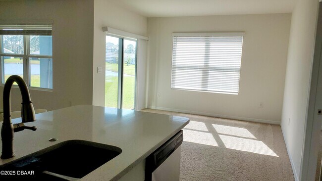 Building Photo - 318 Sunset Vw Dr