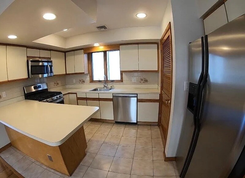 Building Photo - 150 Chestnut St