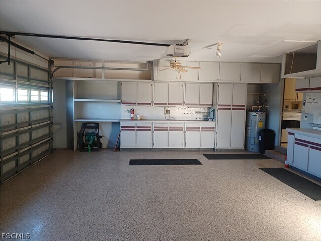 Building Photo - 11891 Prince Charles Ct