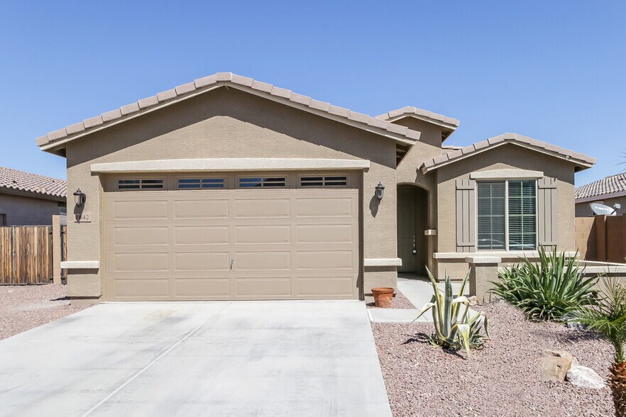 Primary Photo - 1642 W Desert Spring Way