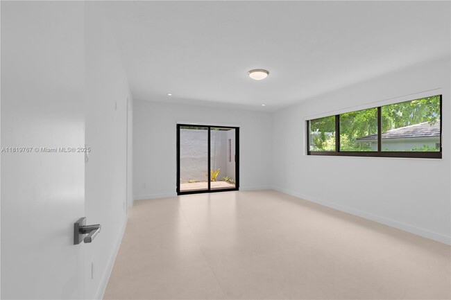 Building Photo - 7915 SW 166th St