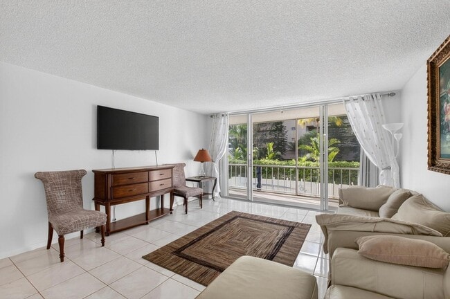 Building Photo - 3575 S Ocean Blvd