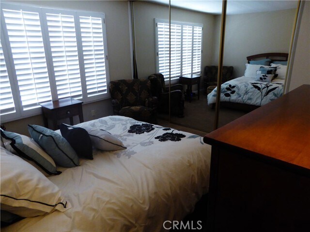Building Photo - 24746 Meridian Dr
