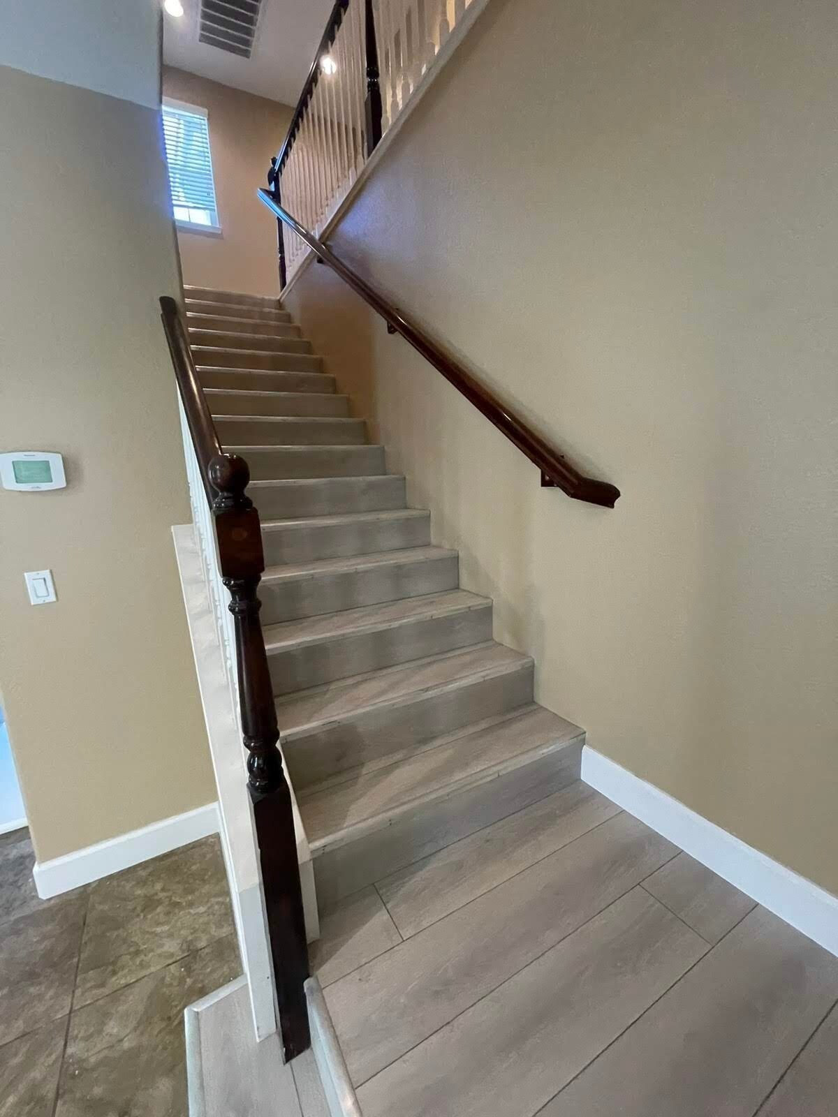 Building Photo - 880 Willow Bridge Dr