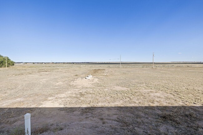 Building Photo - Spacious 3-Bed, 2-Bath Modern Home on 1.16...