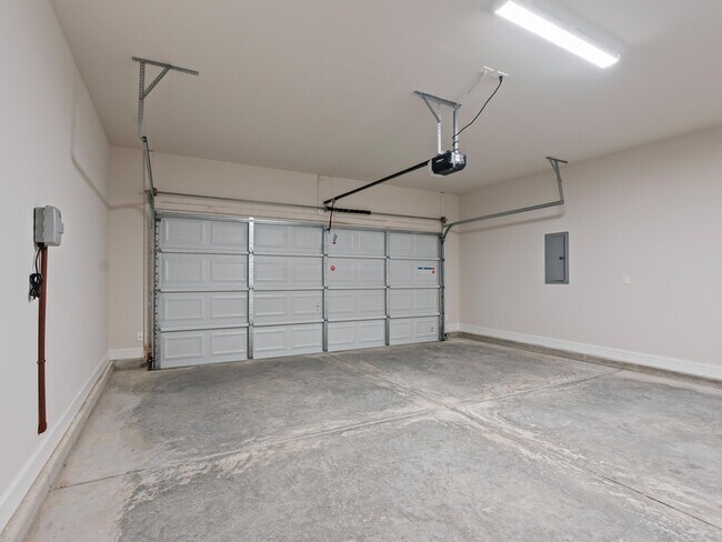 Building Photo - 8824 Old Middlestown Rd SE