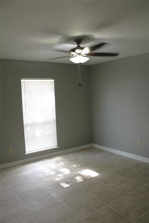 Building Photo - 6239 Hollow Pines Dr
