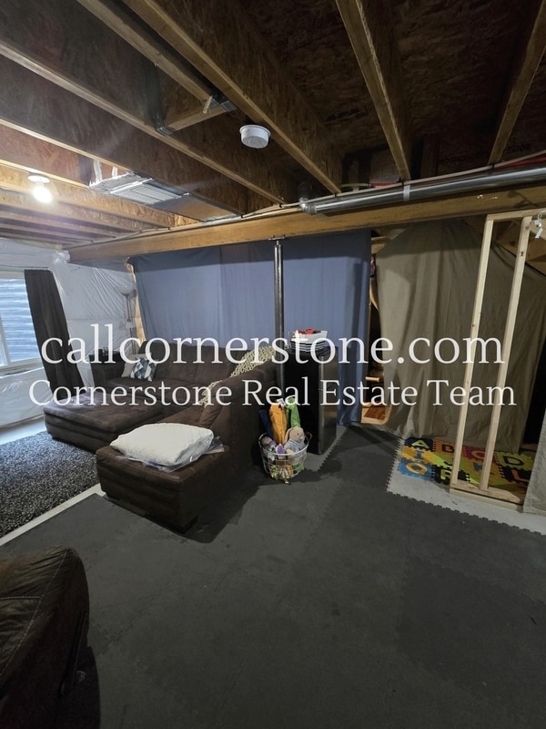 Building Photo - 4230 Arvol Cir