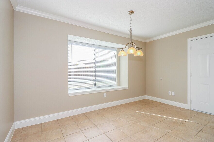 Building Photo - 309 Chasmier Way