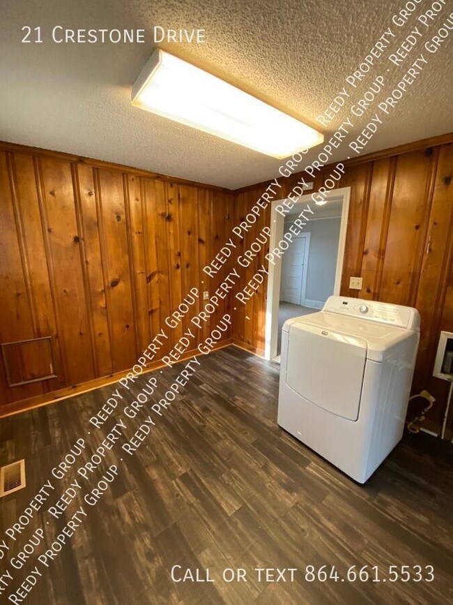 Building Photo - 21 Crestone Dr