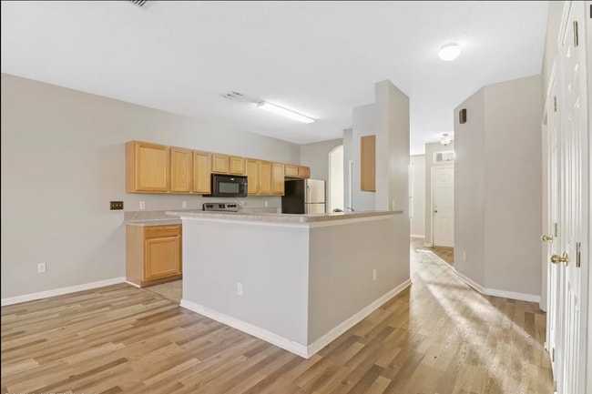 Building Photo - 1131 Lee Rd