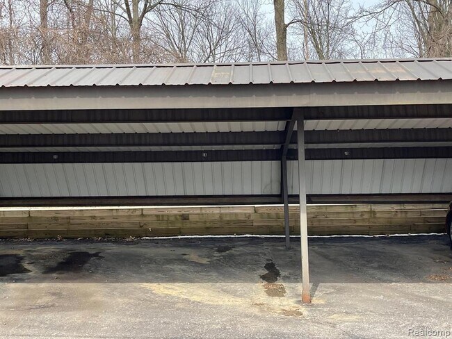 Building Photo - 30042 W 12 Mile Rd