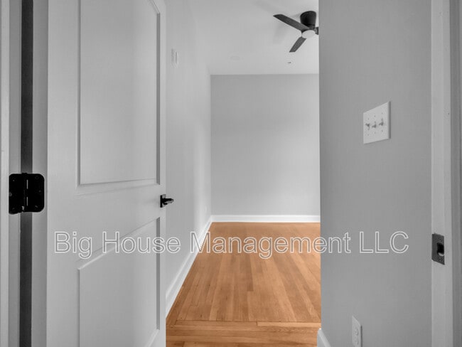 Building Photo - 707 Druid Park Lake Dr