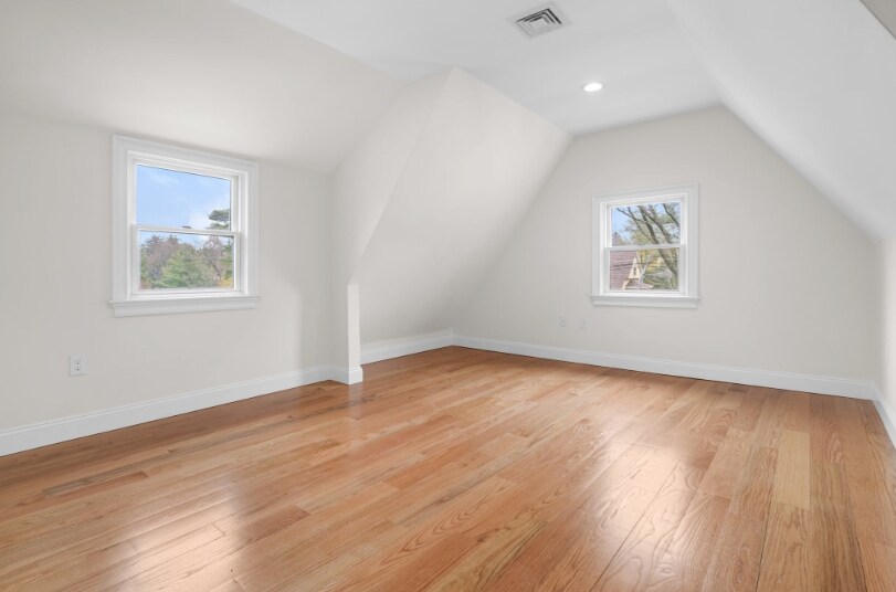 Building Photo - 653 Chestnut St