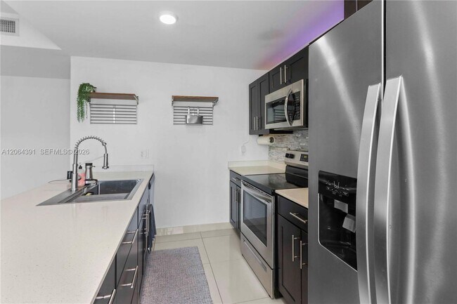 Building Photo - 25948 SW 139th Ct
