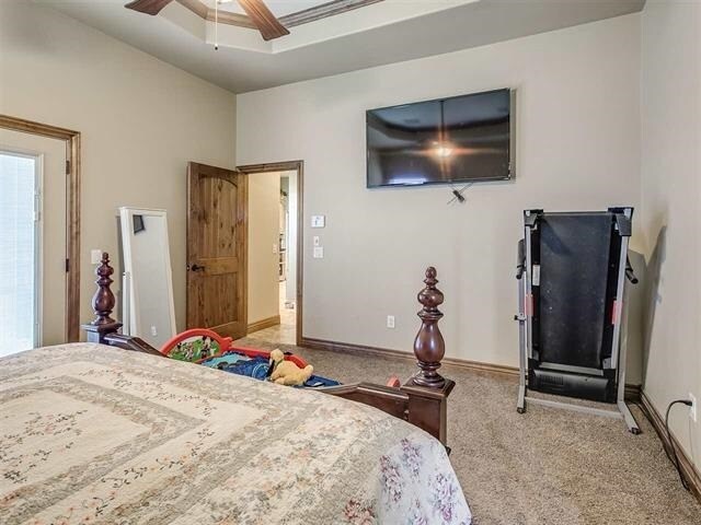 Building Photo - 202 Parkview Dr