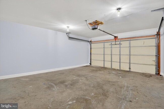 Building Photo - 266 Brock Bridge Rd