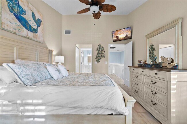 Building Photo - 2359 Treasure Isle Dr