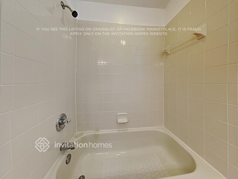 Building Photo - 341 Oak Springs Dr