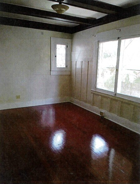 Bedroom - 1423 Cabrillo Ave