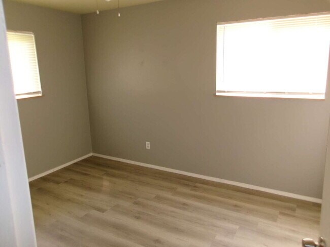 Building Photo - Newly Renovated 3-Bedroom Home with Spacious Yard