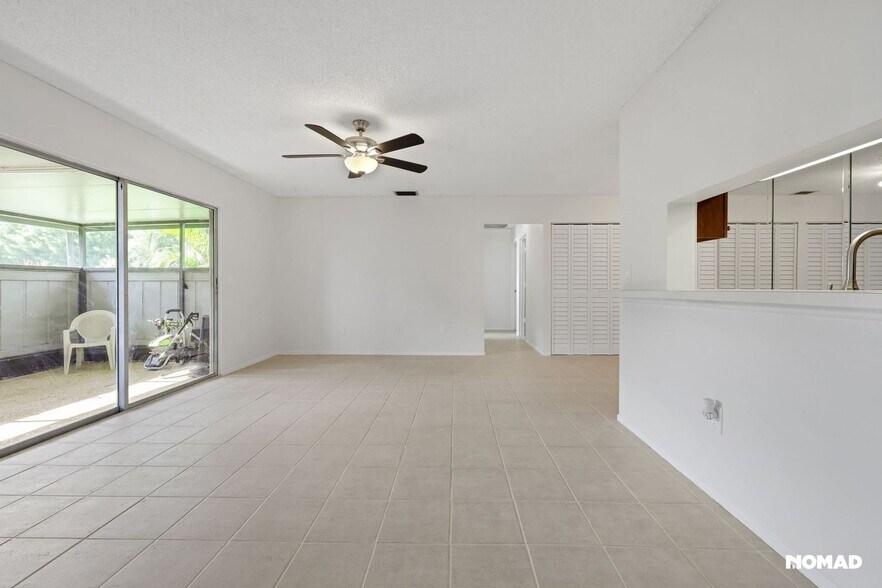 Building Photo - 4067 NW Cinnamon Tree Cir
