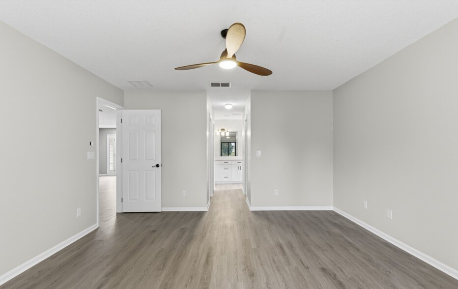 Building Photo - 11356 Sutton Lakes Ct