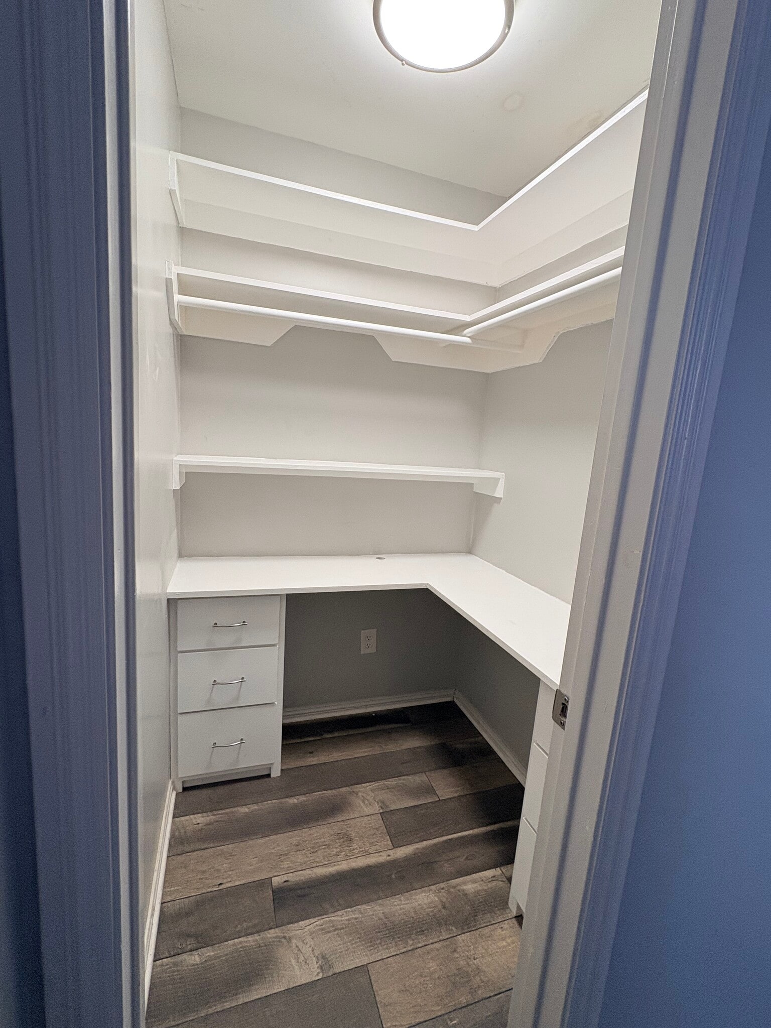 Bedroom 2 closet - 2921 W Iris Ave
