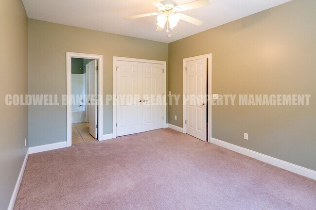 Building Photo - 1601 Bush Rd
