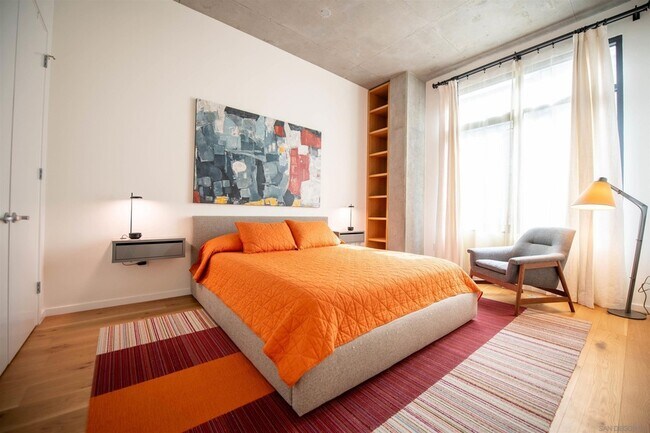 Building Photo - 1050 Island Ave