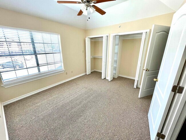 Building Photo - 4246 Dorel Dr
