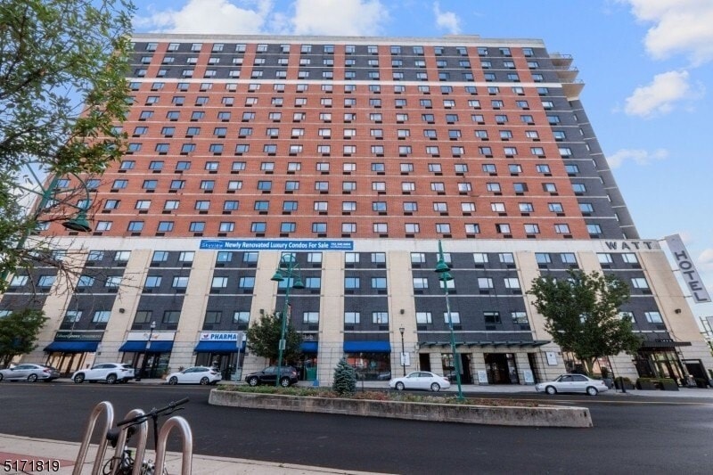 Building - 80 E Milton Ave