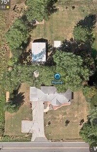 Building Photo - 11108 Iowa St