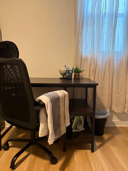 Building Photo - 313 Hixson Ave